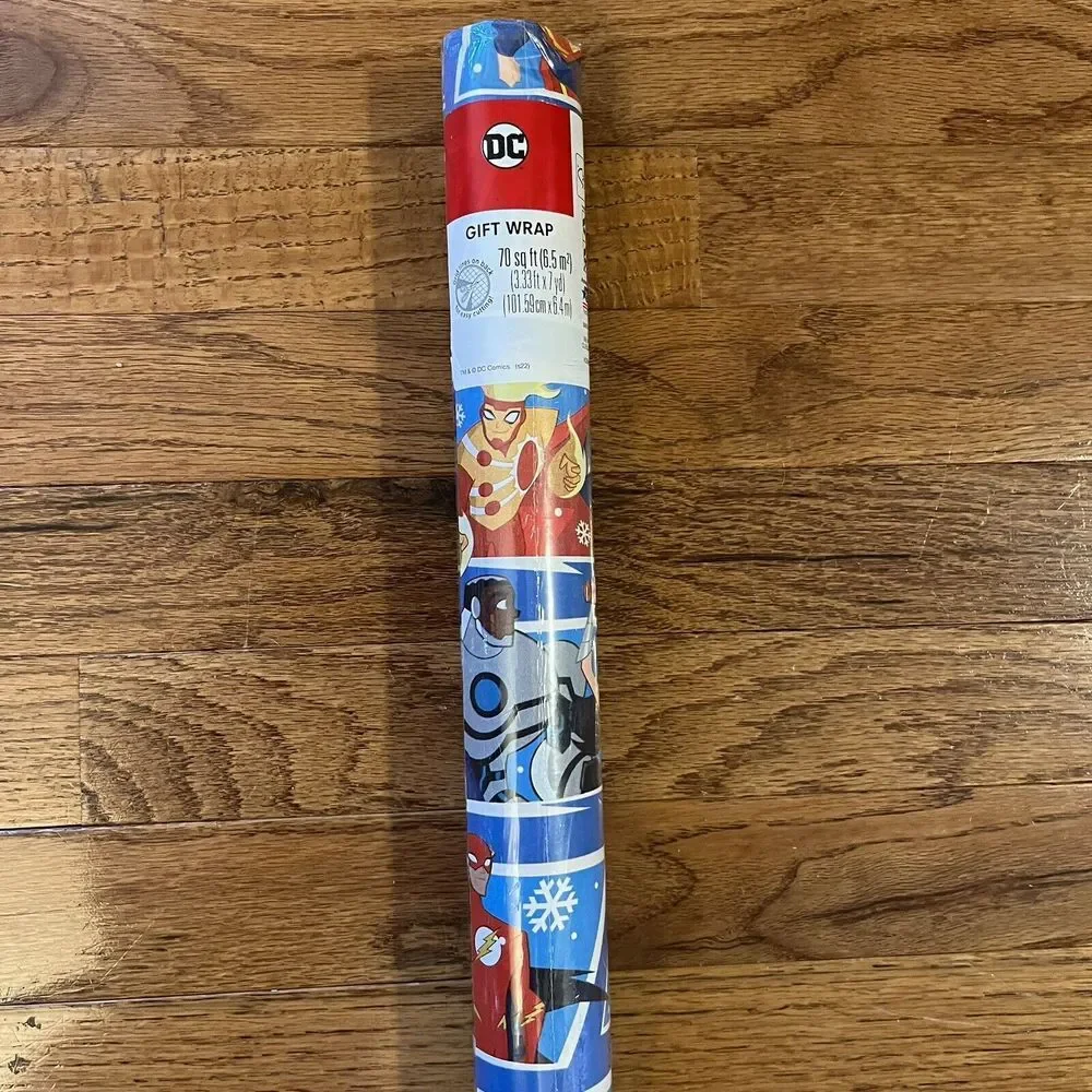 DC Comics Christmas Wrapping Paper 70 sq ft - Superman Batman Wonder Woman Flash